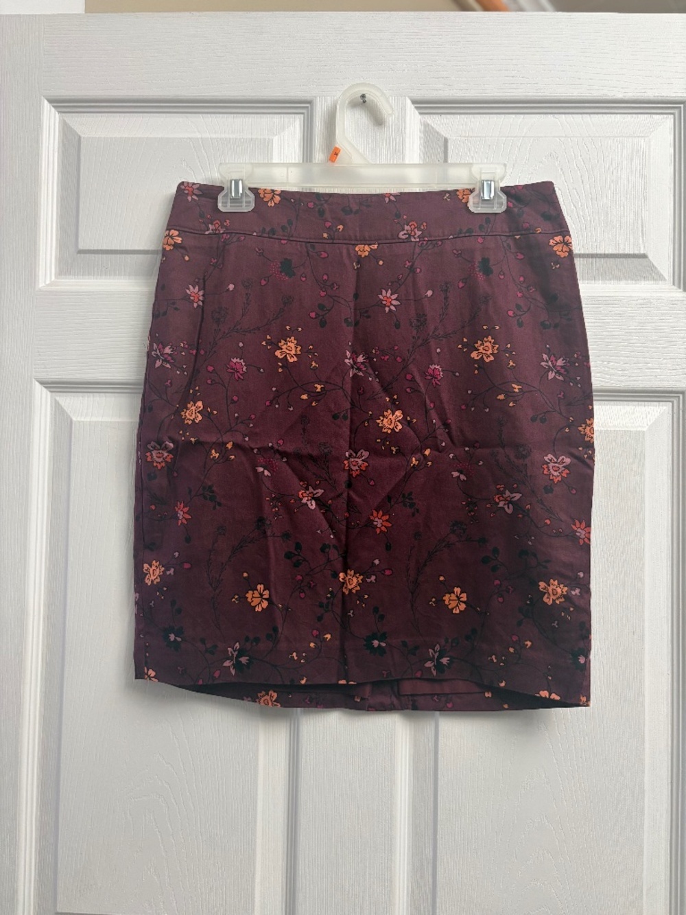 Women's Loft Burgundy Floral Pencil Skirt